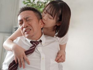 Đang đi làm sếp nữ vú bự phục vụ công việc